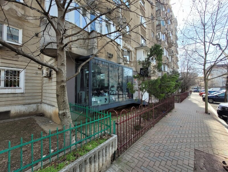 Spatiu comercial zona Mall Vitan